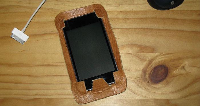 Leather iPod touch case - version 1