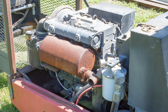 Power-Trac PT-1845 - Engine Right Side Power-Trac PT-1845 - Engine Right Side