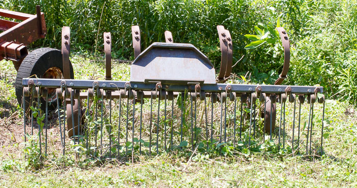 Power-Trac PT-1845 - Landscape Rake Power-Trac PT-1845 - Landscape Rake