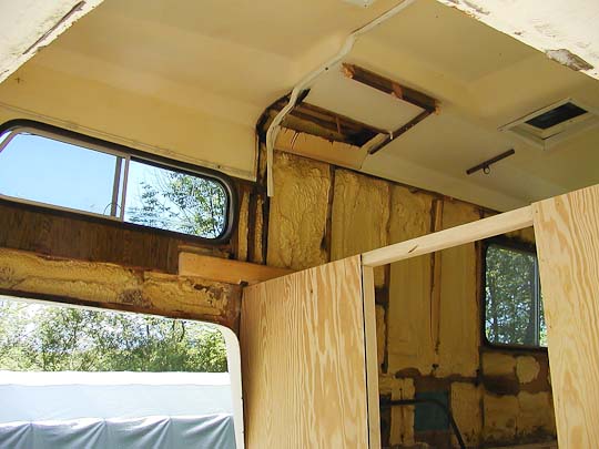 Starcraft Truck Camper shell, interior, right front
