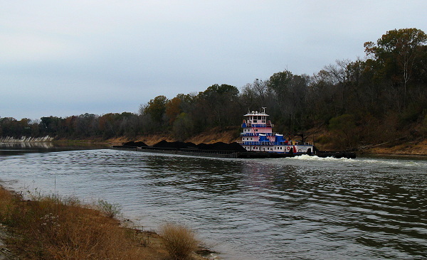 Towboat Thelma Parker II working on the Tombigbee River, Nov 23, 2008. Towboat Thelma Parker II working on the Tombigbee River, Nov 23, 2008.